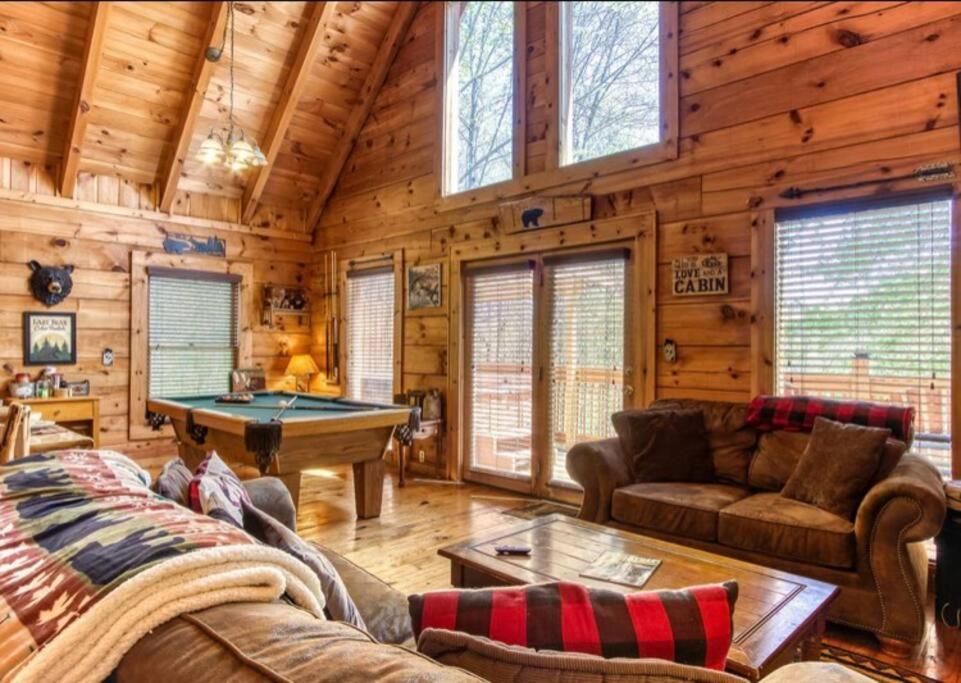 Lazy Bear Cabin Sevierville Exterior photo