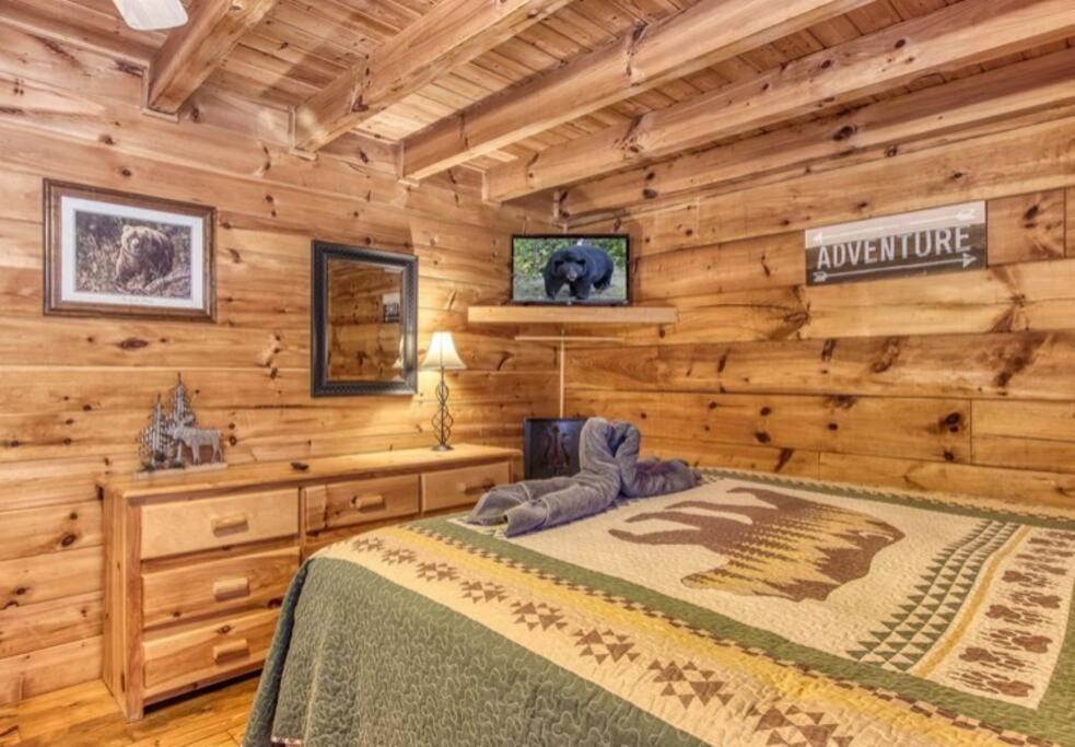 Lazy Bear Cabin Sevierville Exterior photo