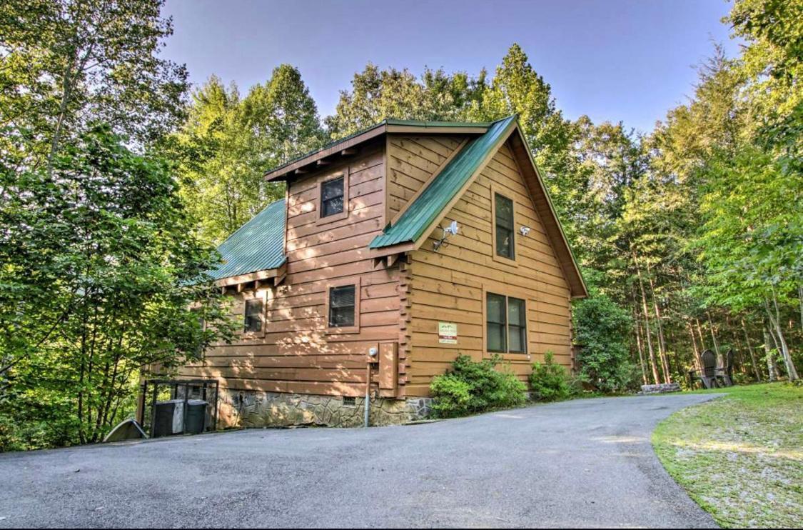 Lazy Bear Cabin Sevierville Exterior photo